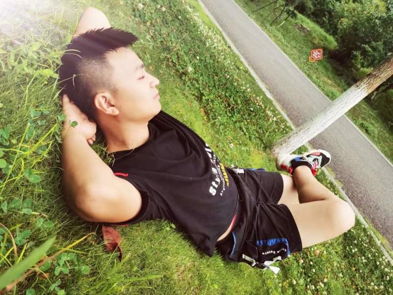危笑的第一张照片--六盘水残疾人相亲网